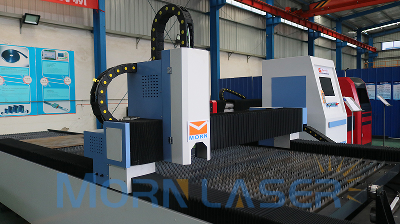 fiber laser metal cutting